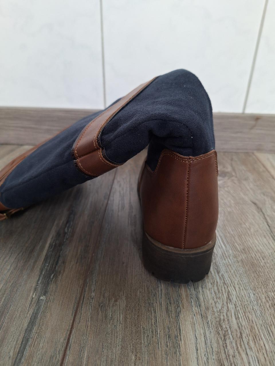 Laarzen. Nieuw. Maat 37