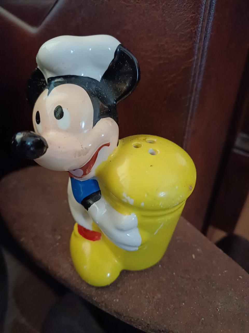 Mikey mouse.peper enzout stel