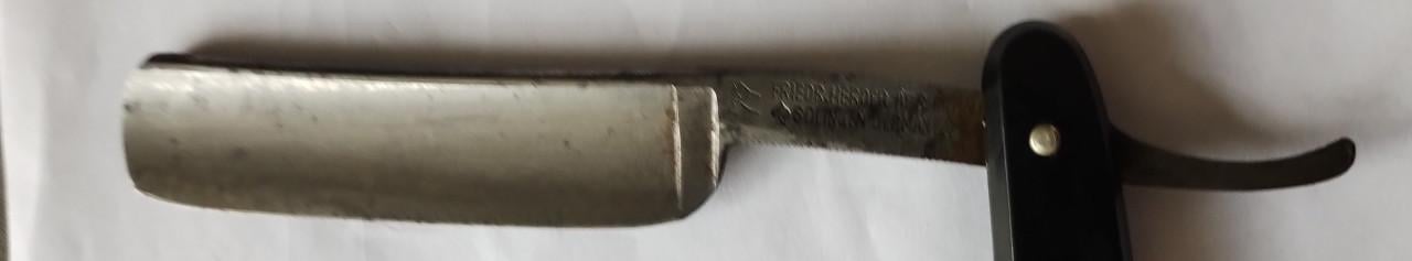 Barbiersmes FRIEDRICH HERDER.