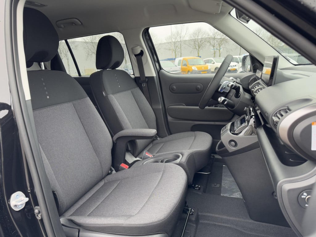 Hyundai Inster evolve 49 kwh winter pack