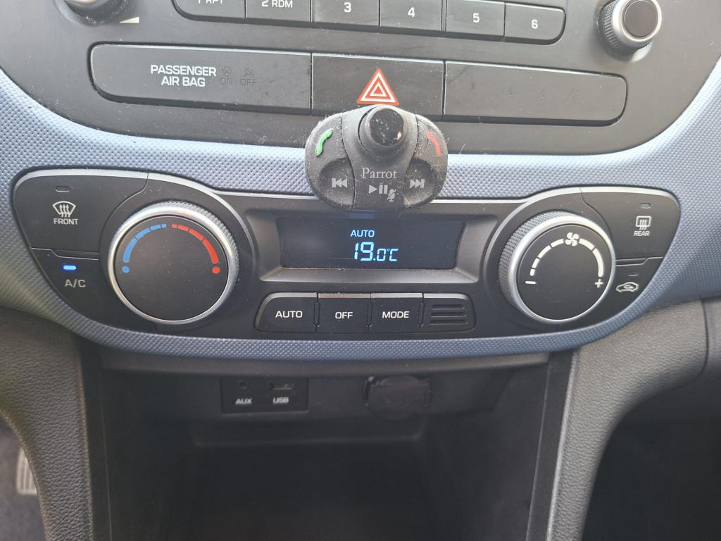 Hyundai I 10 1.0i i-motion comfort | bluetooth | climate control