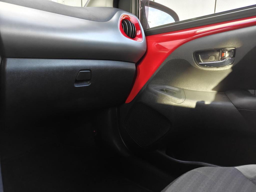 Toyota Aygo 1.0 vvt-i x-play camera/apple carplay/android auto