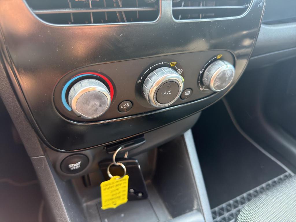 Renault Clio 0.9 tce expression cruise airco navi