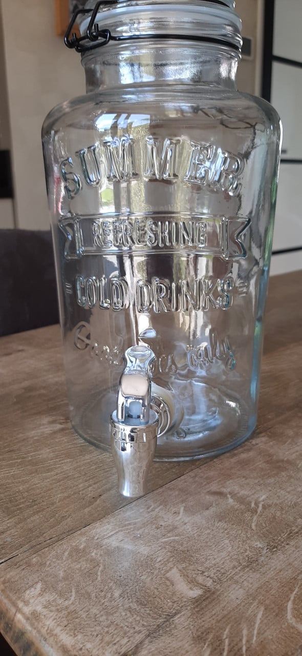 Limonade/watertap + 5 bekers