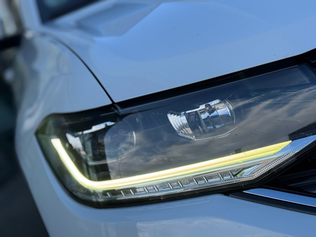 Volkswagen T-cross 1.0 tsi style * virtual cockpit * stoelverwarming * clim