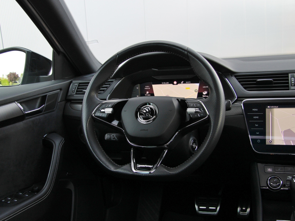 Skoda Superb combi 1.4 tsi iv 218pk sportline | pano dak | trekhaak