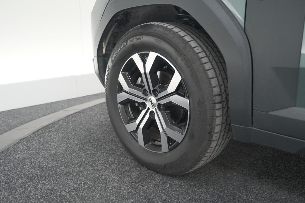 Dacia Duster mild hybrid 130 expression | camera | stoelverwarming | apple 