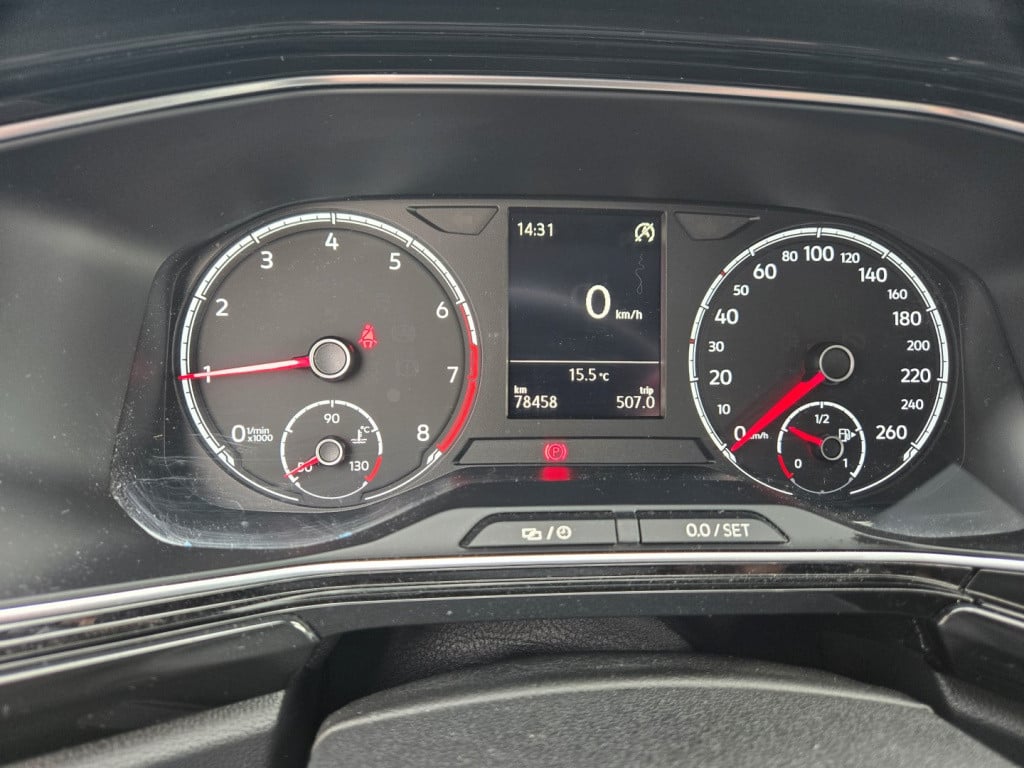 Volkswagen T-cross 1.0 tsi 115pk t-cross life r-design | trekhaak | camera