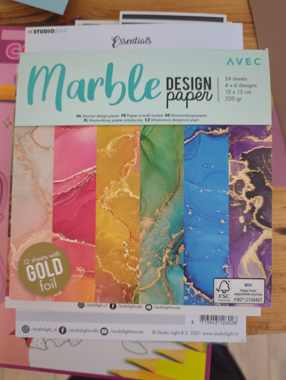 Diverse Design paper om kaarten te maken e.d
