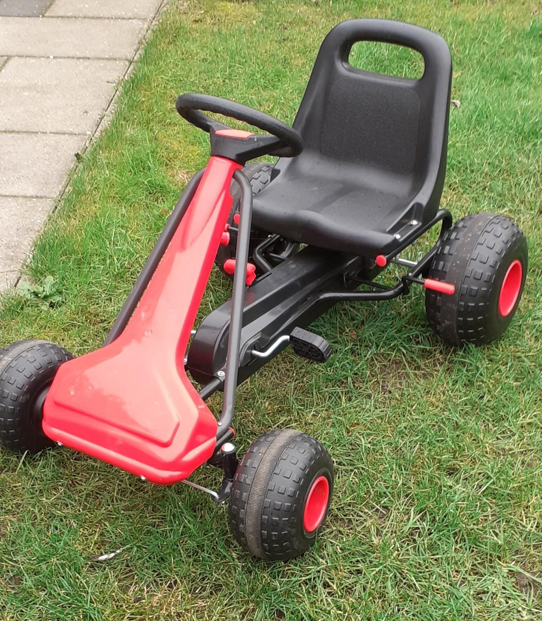 Skelter, in zeer nette staat, 2-5 jaar GERESERVEERD