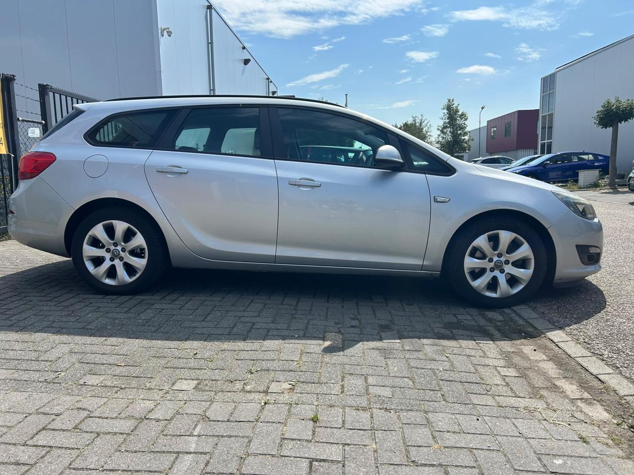 Opel Astra Sports Tourer 1.7 CDTi Business+ Airco Navi Cruise APK 02-2027