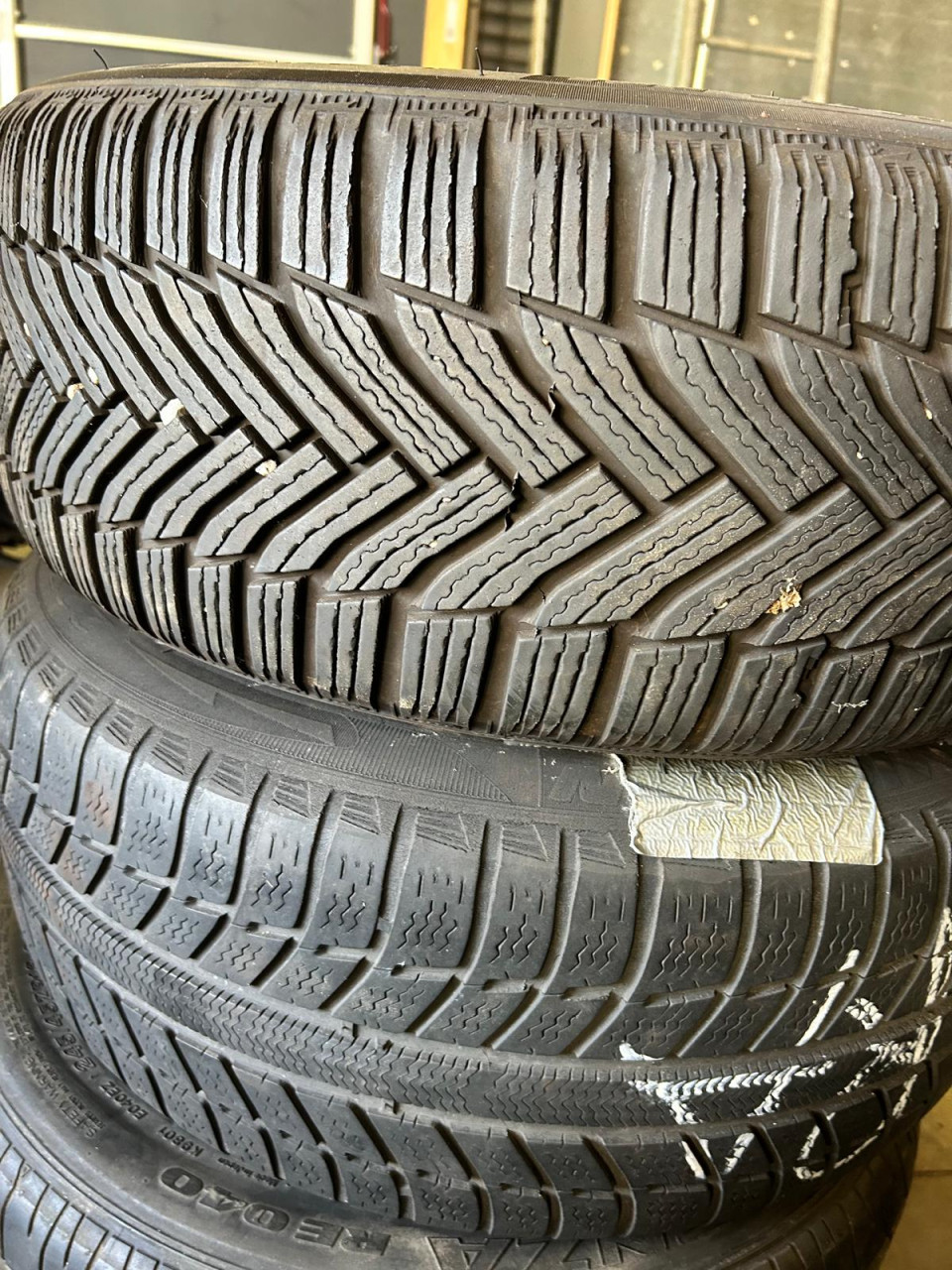 MERCEDES LICHTMETALEN VELGEN MICHELIN ALPIN6 WINTERBANDEN