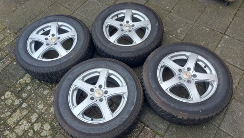 4 winterbanden voor nissan qashqai