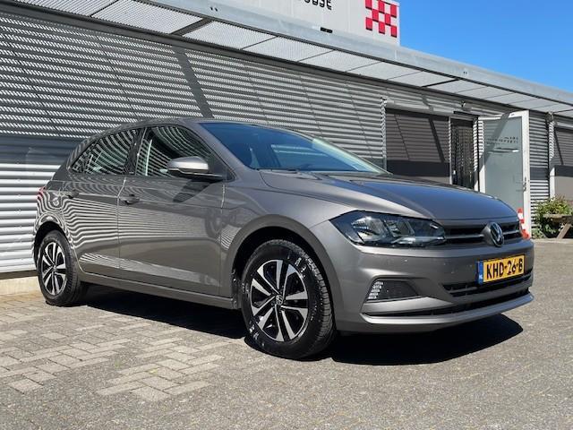 Volkswagen Polo 1.0 tsi comfortline/apple carplay/cruise
