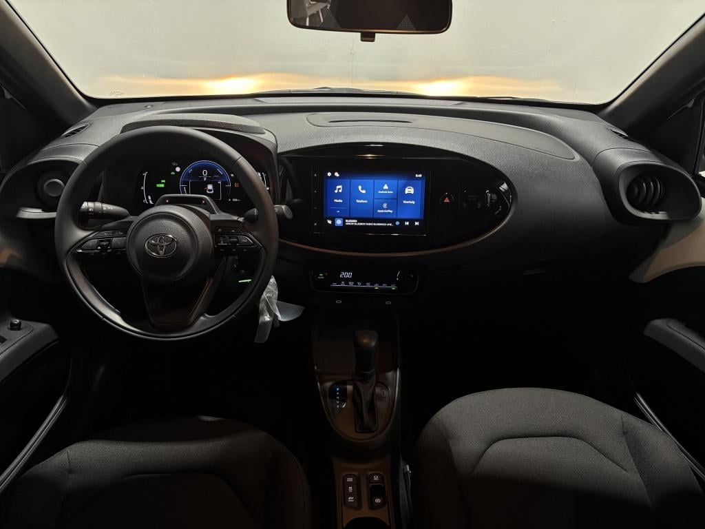 Toyota Aygo x 15 hydrid play | black & white |