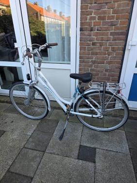 In zeer goed staat SPARTA dames fiets-28inch-7versnellingen-Nieuw zadel