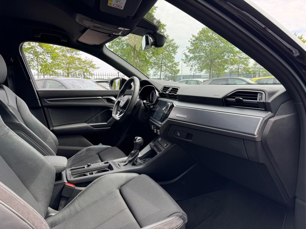 Audi Q3 35 tfsi 3x s-line * keyless * matrix led * carplay