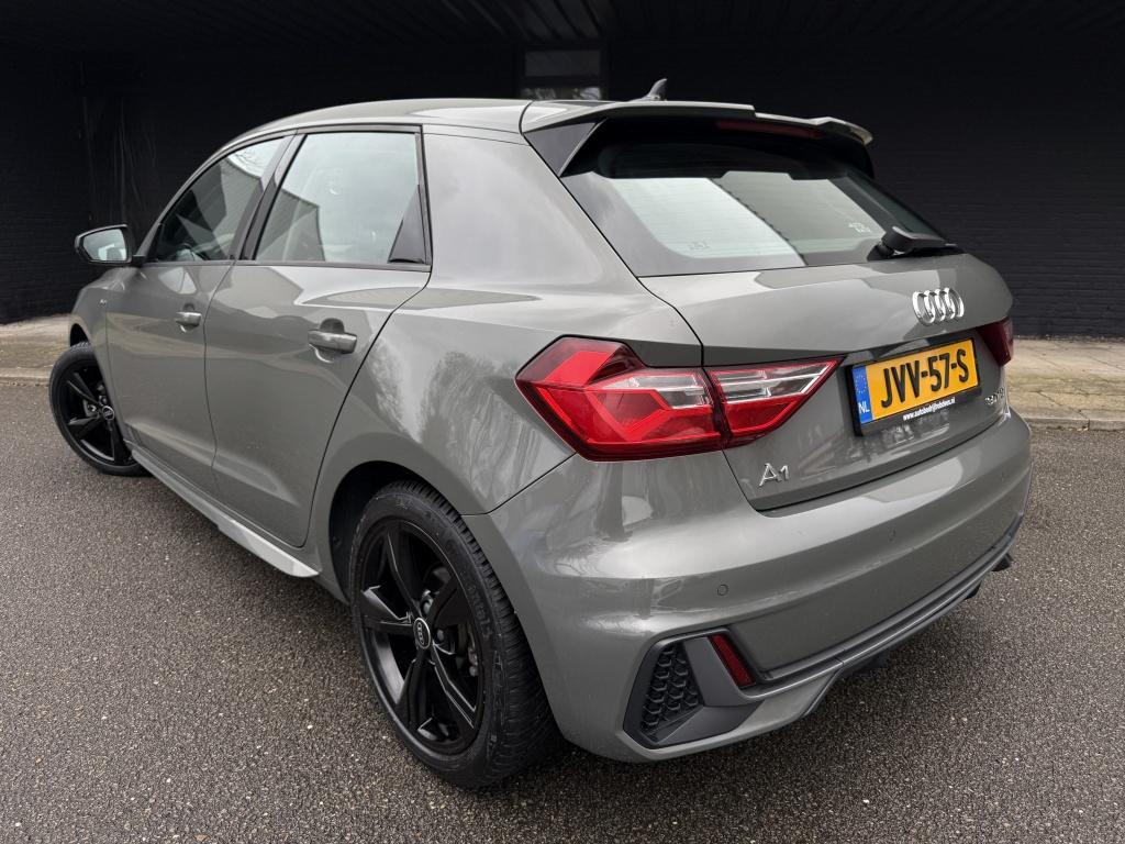 Audi A1 Sportback 30 tfsi pro // s-line exterieur //