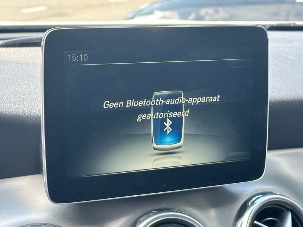 Mercedes-Benz Gla-klasse 250 premium plus l amg-line l panoramadak l led l 
