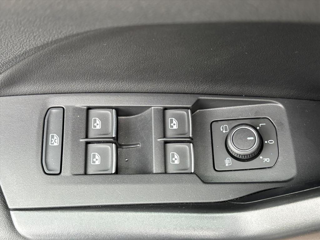 Volkswagen T-cross 1.5 tsi 150pk dsg-7 r-line| trekhaak|navi| |camera| led 