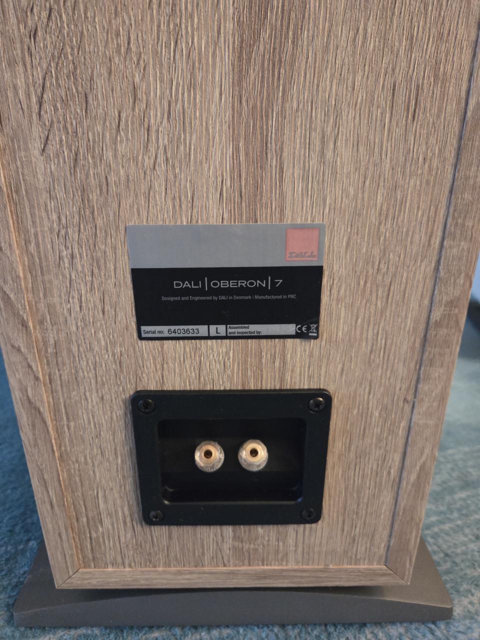 Dali Oberon 7 Speakers
