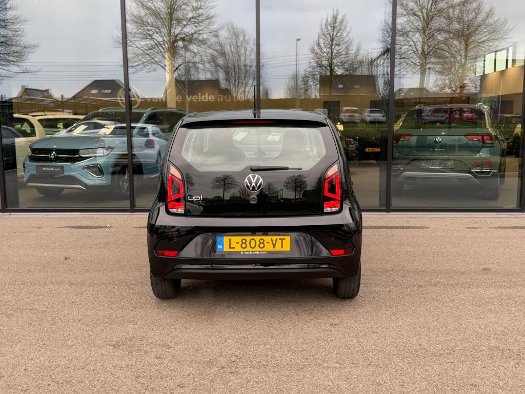 Volkswagen UP! 1.0 5-deurs | camera | cruise | airco | bluetooth | pdc | ri