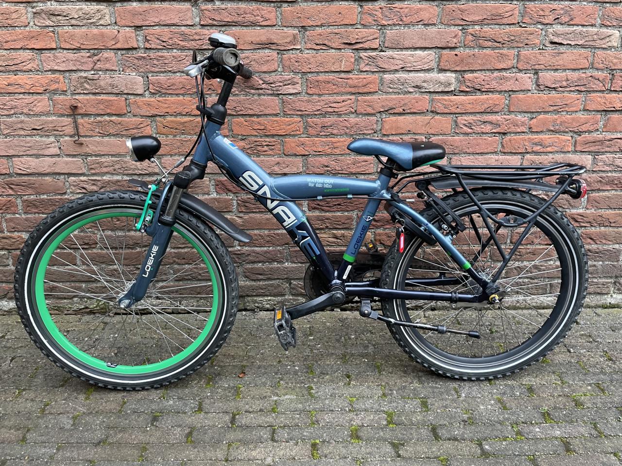 Loeki Snake 22 inch.