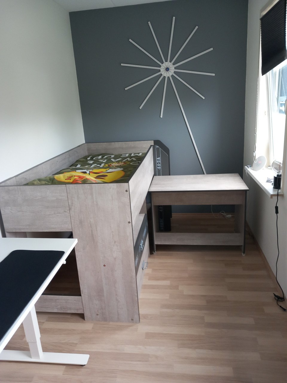 Hoogslaper bed inclusief bureau