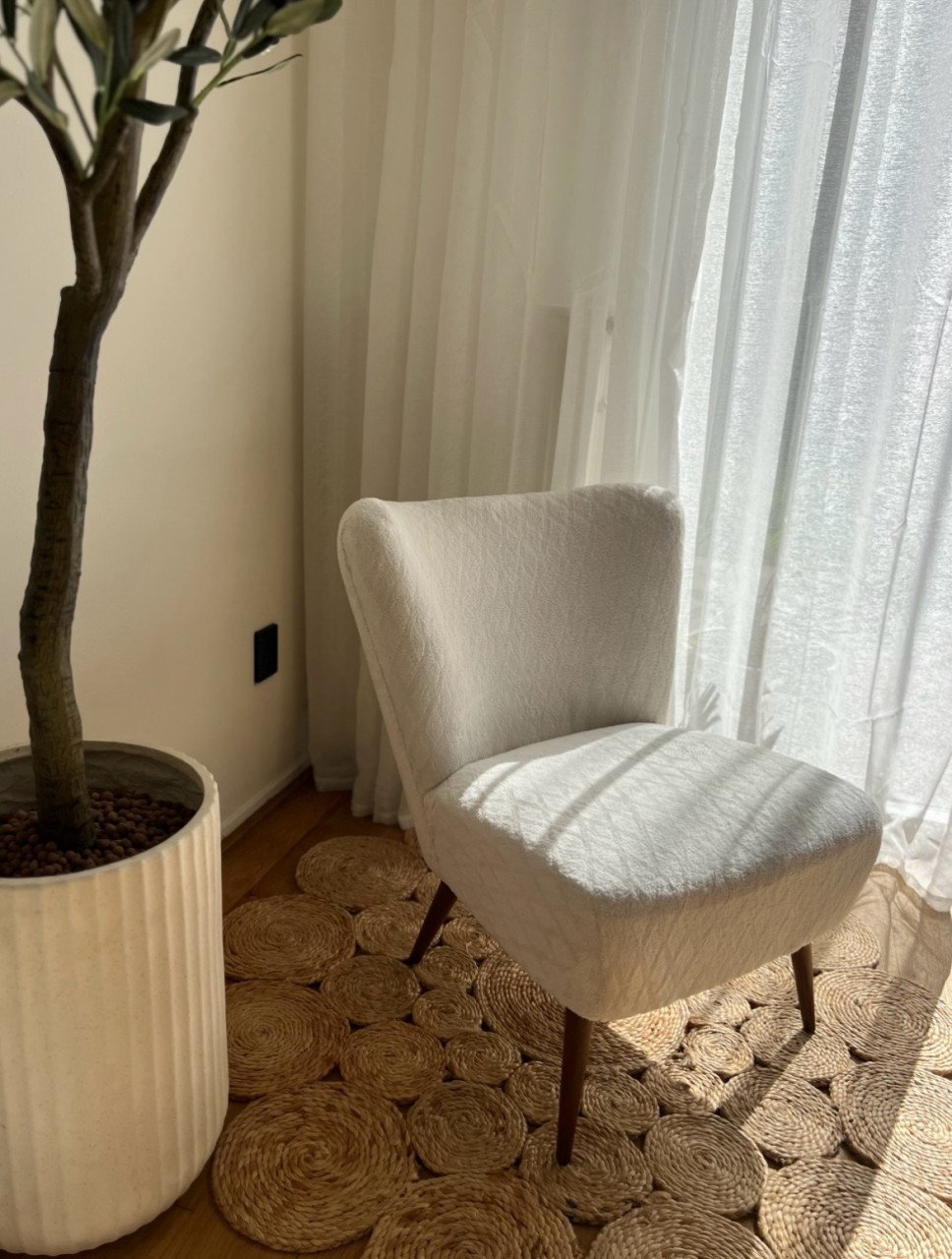Cocktailstoel Japandi/vintage stijl | Nieuw gestoffeerd