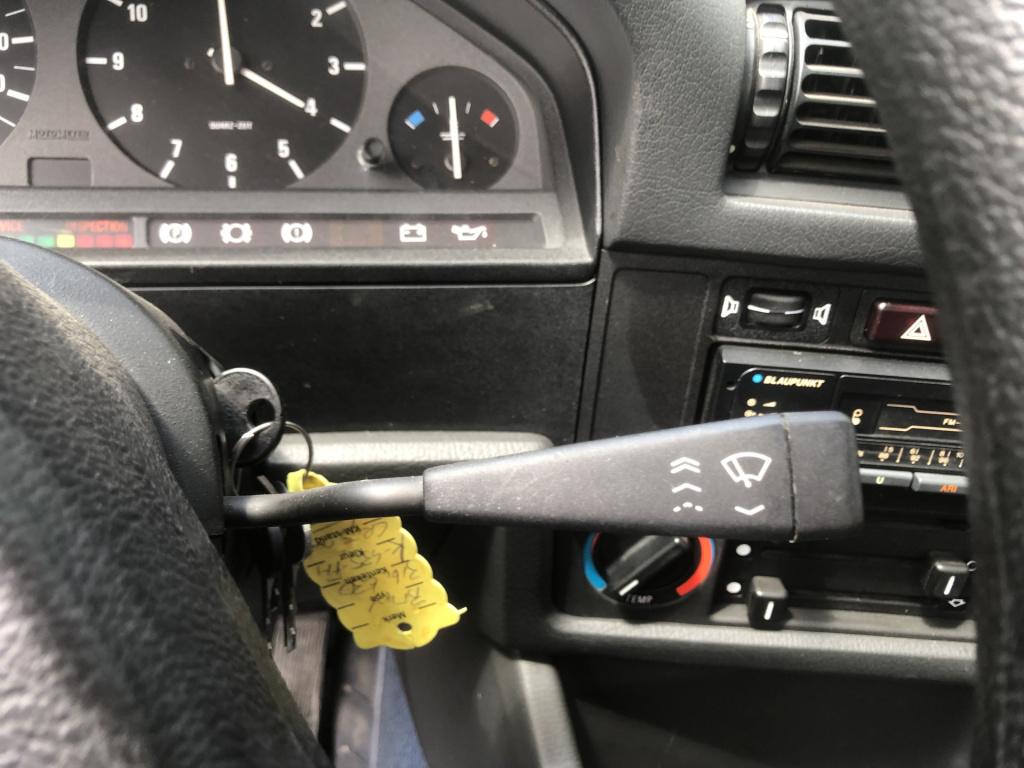 BMW 3-serie 318i 90pk sedan e30