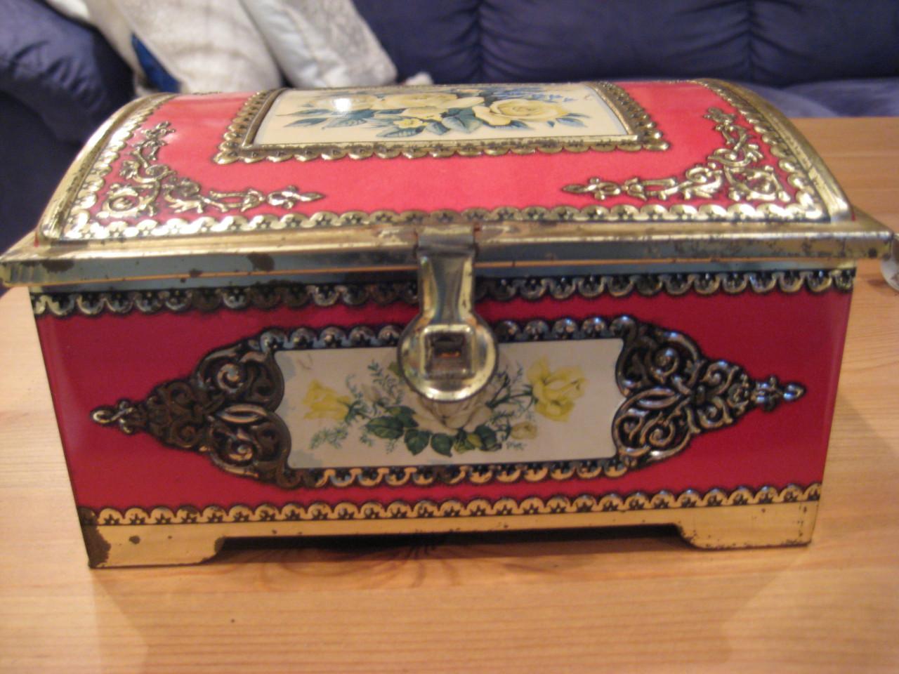 Verzameling koektrommels , doos 8