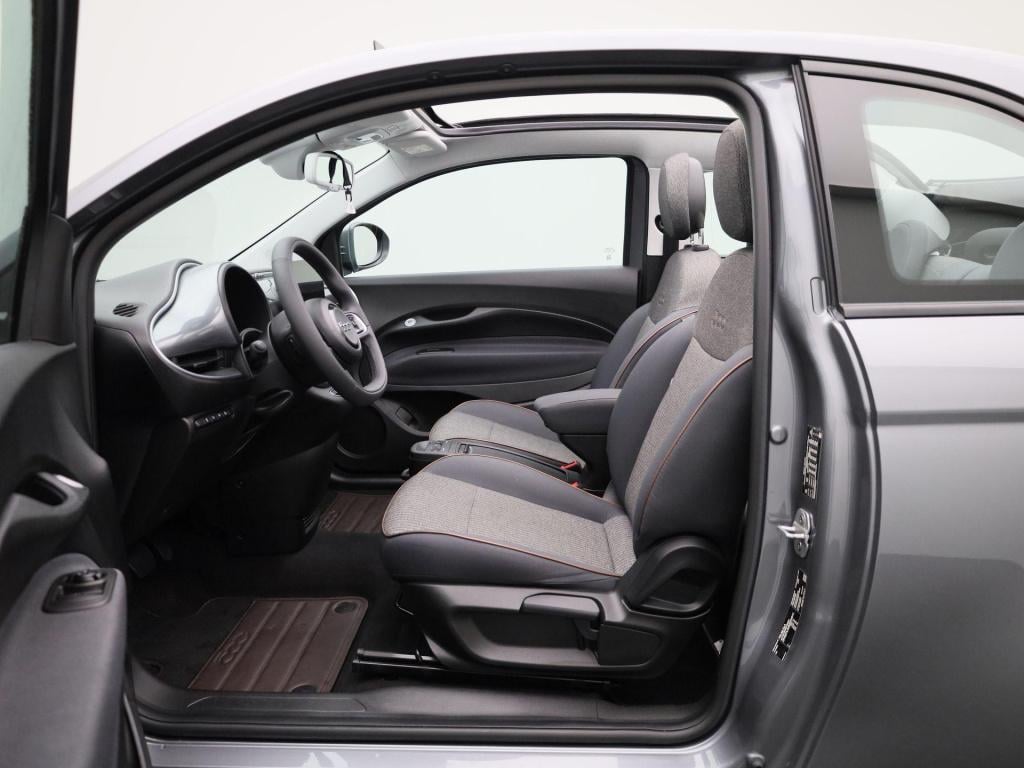 Fiat 500 C red 42 kwh | cabrio | apple carplay / android auto | climate con