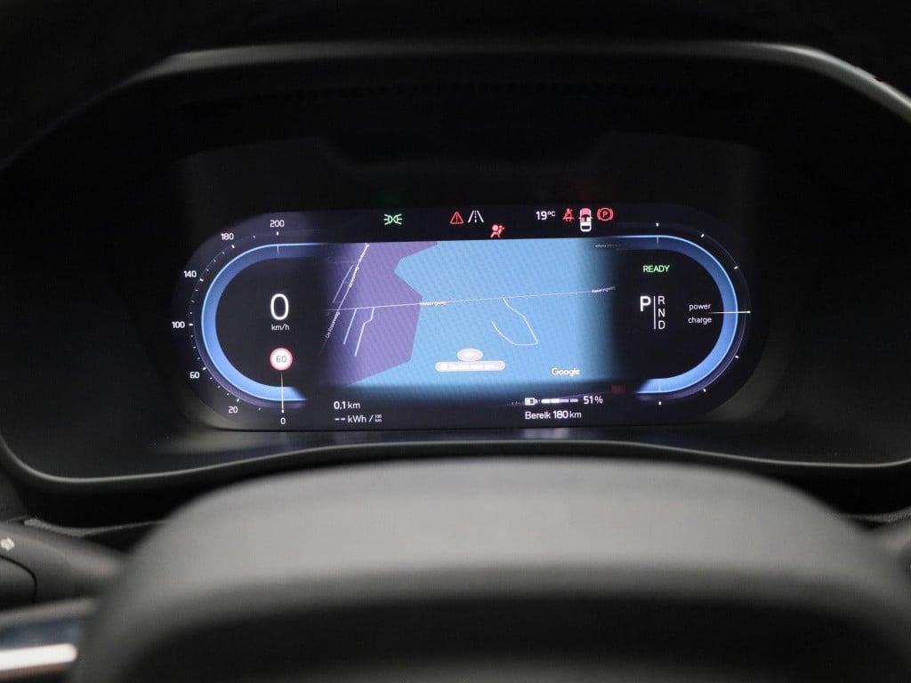 Volvo XC40 recharge core | automaat | lmv | parkeer sensoren | virtual cock