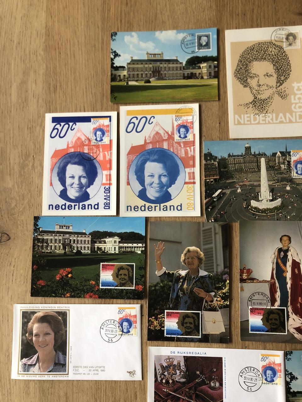 Koningshuis eerste dag herinnering uitgaven