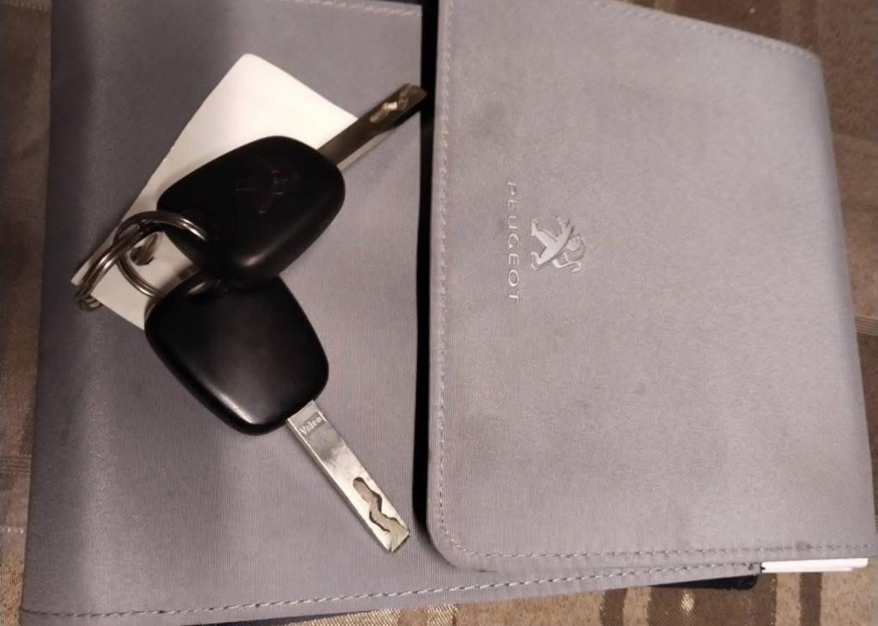 Peugeot 107 1.0 Urban L accent 2014