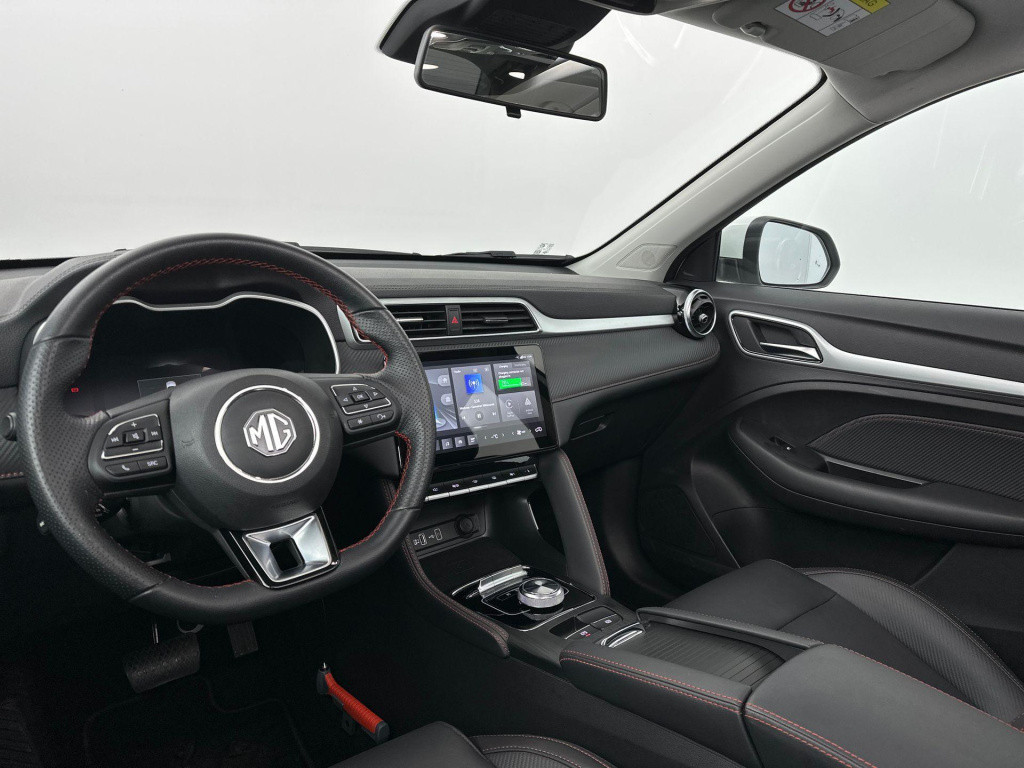 MG Zs-ev standard range luxury 50 kwh | wltp 320km | panorama/schuif-kantel