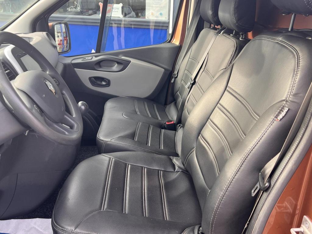 Renault Trafic 1.6 dci t29 l2h1 comfort, camera, navi, trekhaak enz..