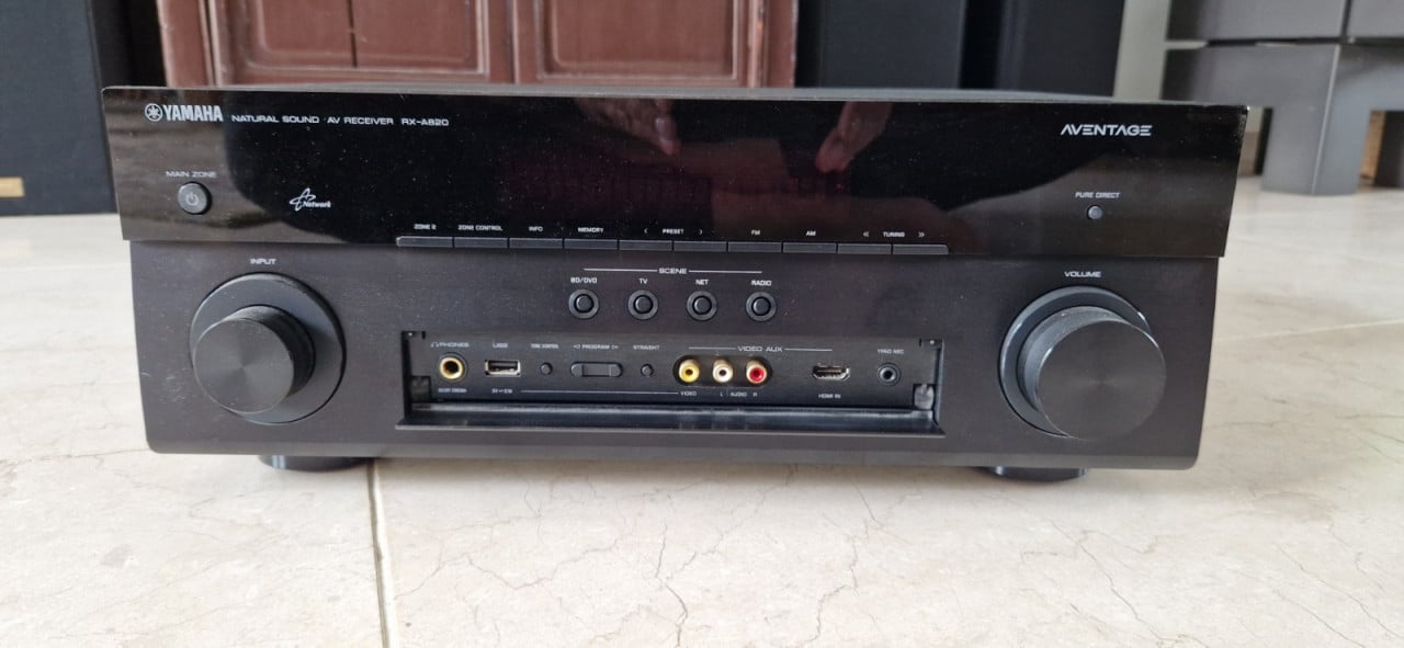 Yamaha RX-A820