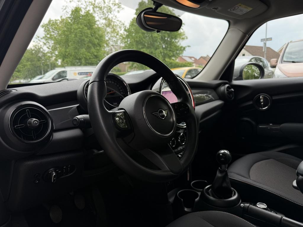 Mini Cooper mini 1.5 business editie - facelift - dealeronderhouden -