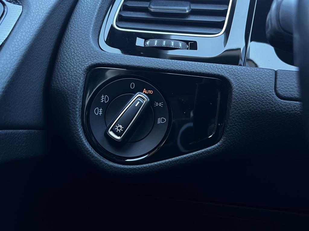 Volkswagen Golf 1.0 tsi highline business