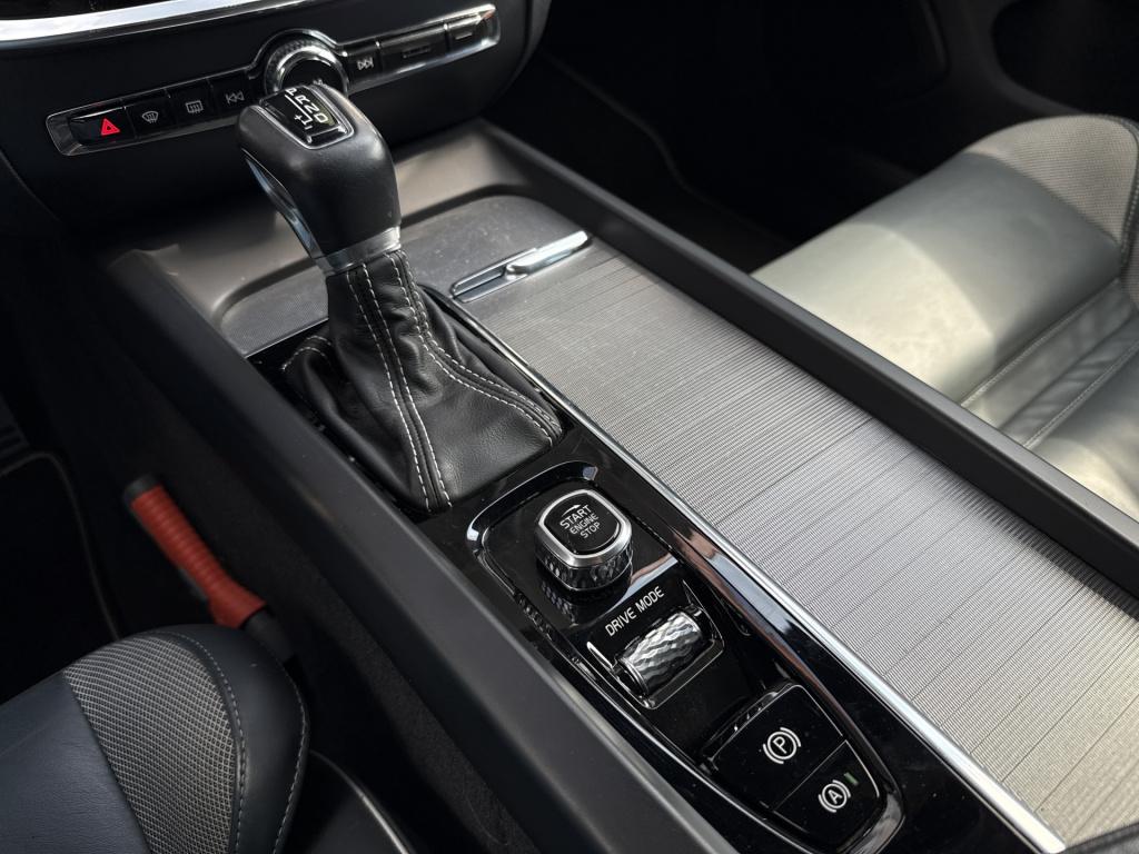 Volvo V60 2.0 t4 r-design polestar engineered | nl-auto | hud | pano | lede