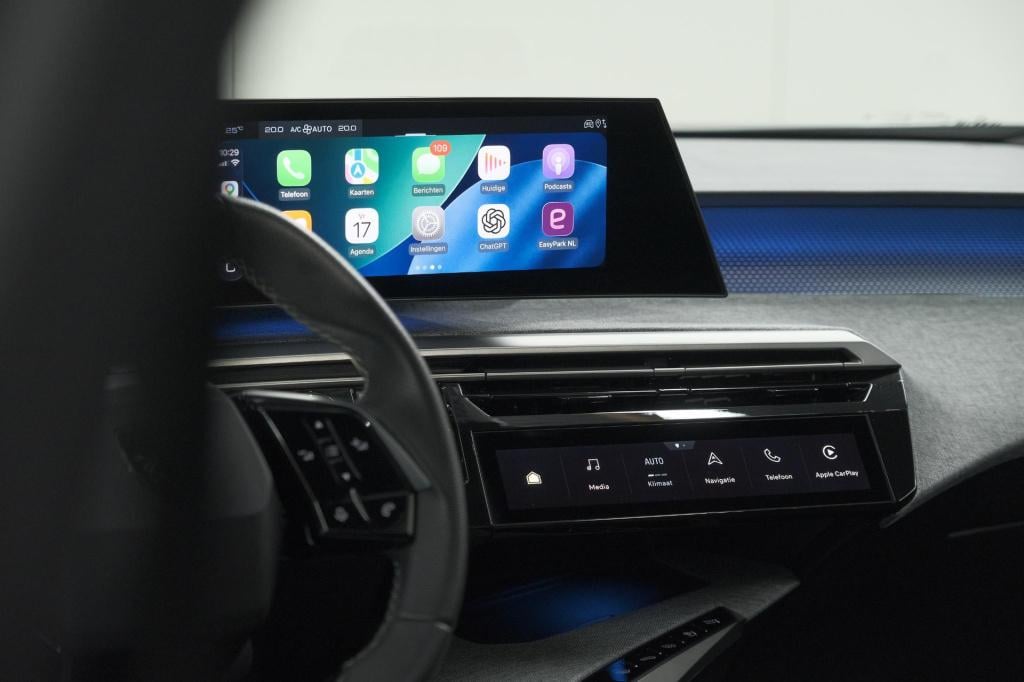 Peugeot 3008 1.2 hybrid 136 gt | panoramadak | focal audio | alcantara exec