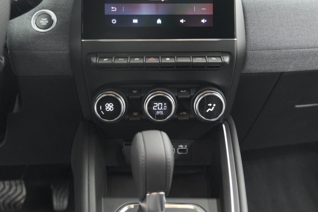 Renault Clio 1.6 e-tech full hybrid 145 techno | 360 camera | bose audio | 