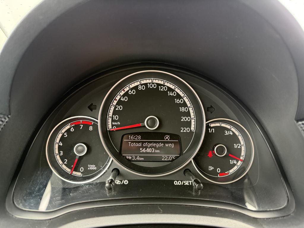 Volkswagen UP! 1.0 65pk 5drs. black style | camera | cruise