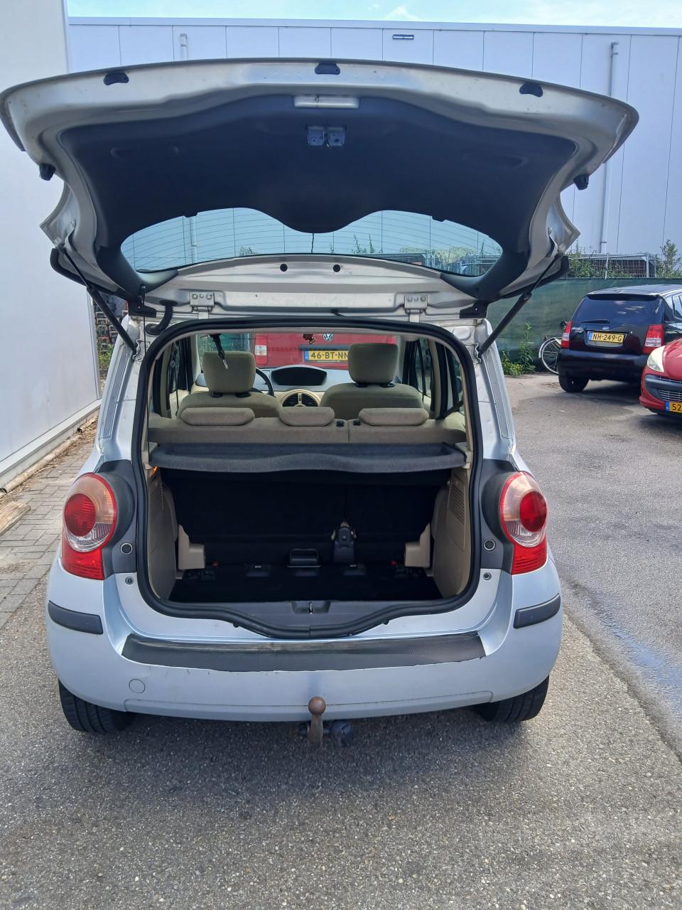 Renault Modus1.6-5 drs-2005-km.184234NAP-airco-trekhk-l.m. velg- 1800,=