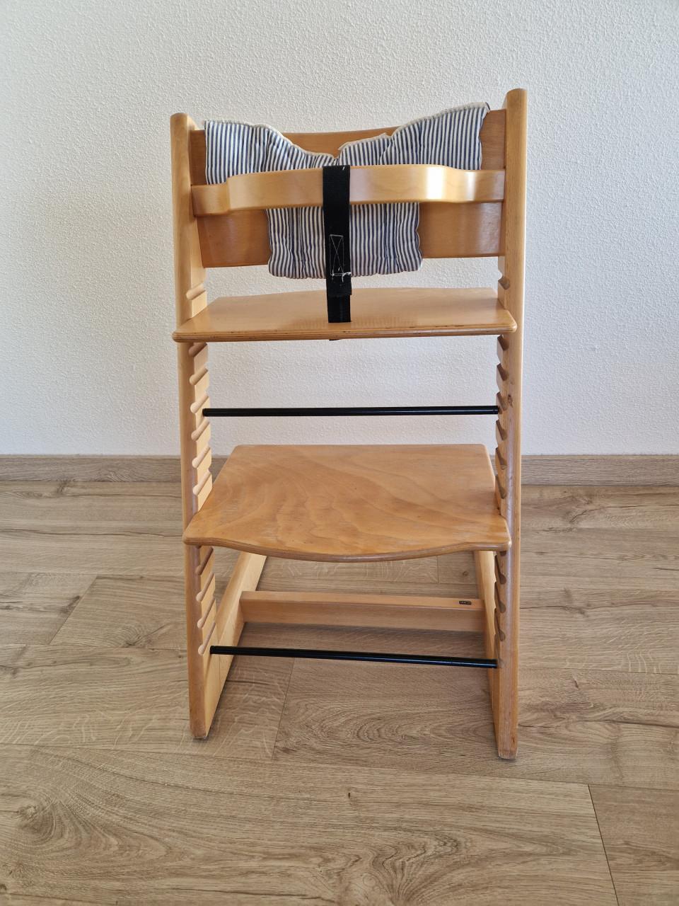 Tripp trapp stoeltje met beugel en tuigje