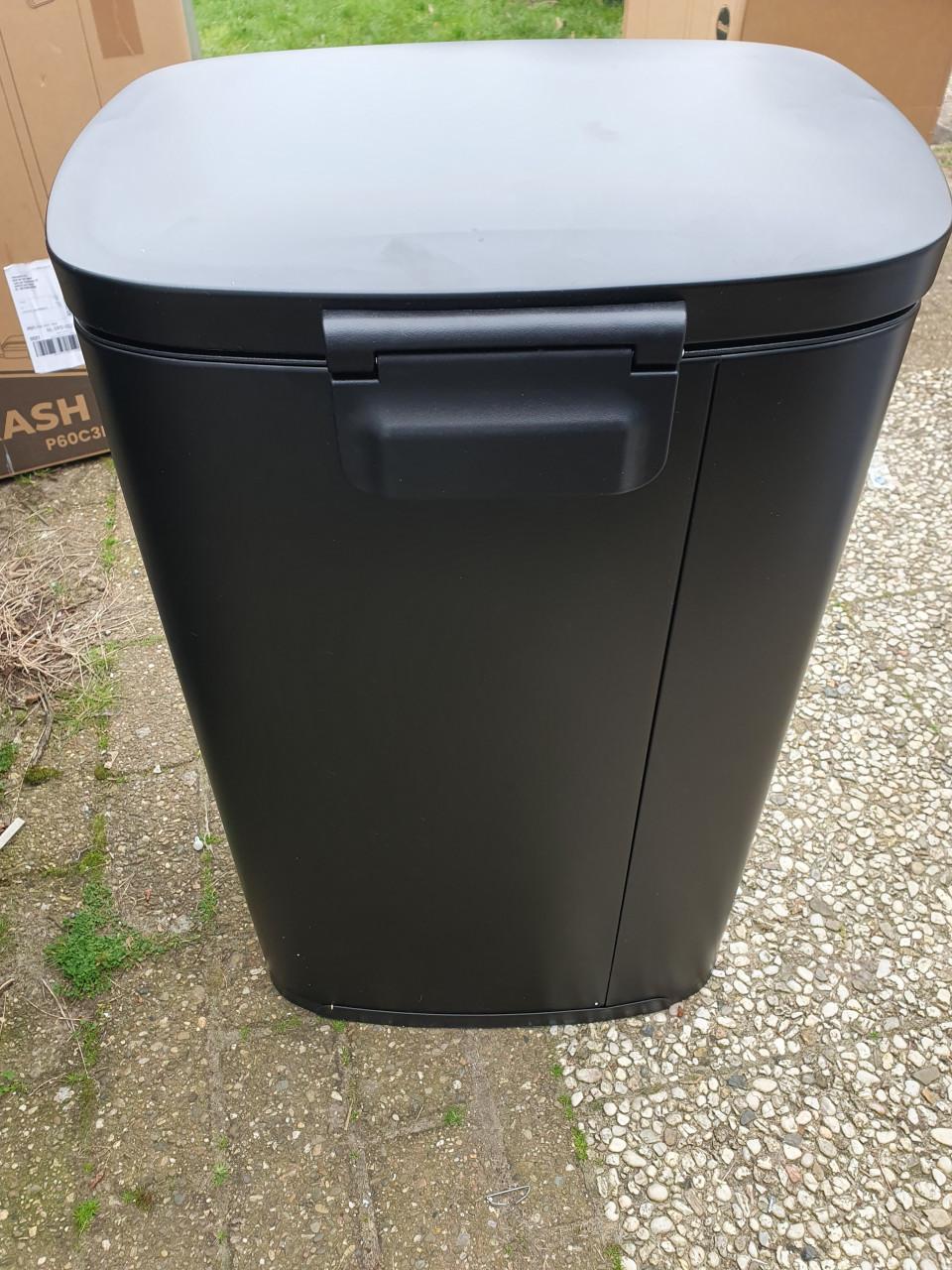 Bayt pedaalemmer 50L zilver | prullenbak keuken