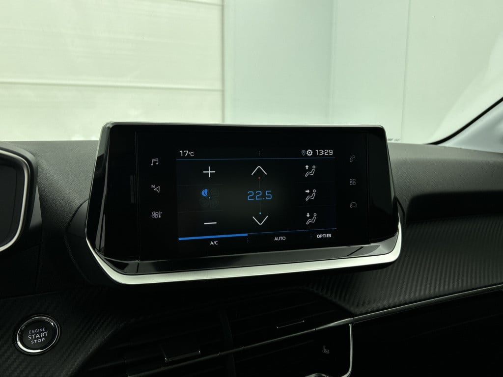 Peugeot 208 100pk allure pack | rijklaar | camera achter | keyless | 3d coc