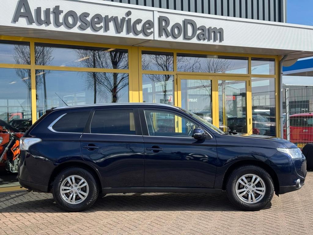 Mitsubishi Outlander 2.0 business edition