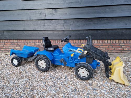 New Holland traptrekker